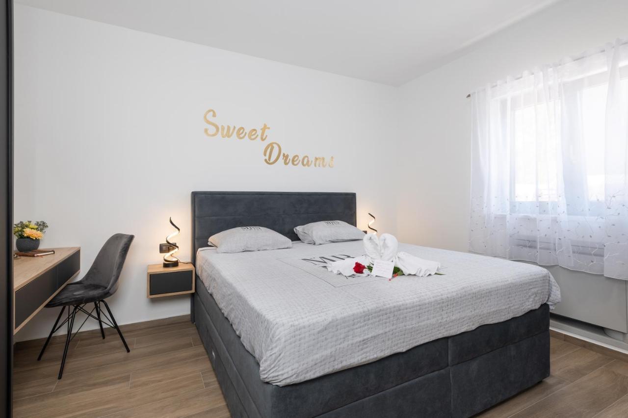 Green Luxury II With Heated Pool, Jacuzzi & Sauna Ruzici  Εξωτερικό φωτογραφία